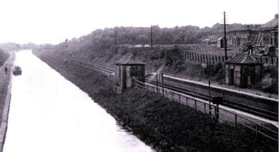 Bromley Halt (P. Collins Collection)