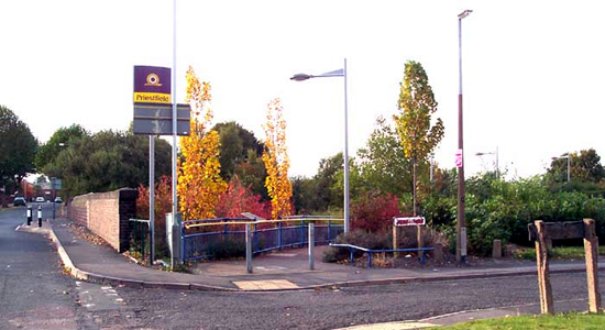 Priestfield Midland Metro stop entrance