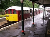 483004 departing Shanklin station for Ryde Pier Head
