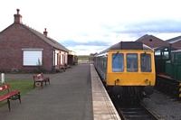 Class 117 DMU at Brownhills West