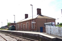 Hartlebury station Birmingham platform viewed from level crossing
