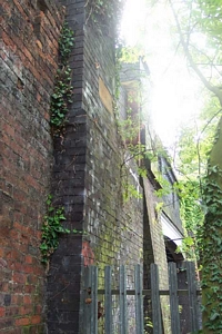 Old Somerset Road station entrance from canal towpath